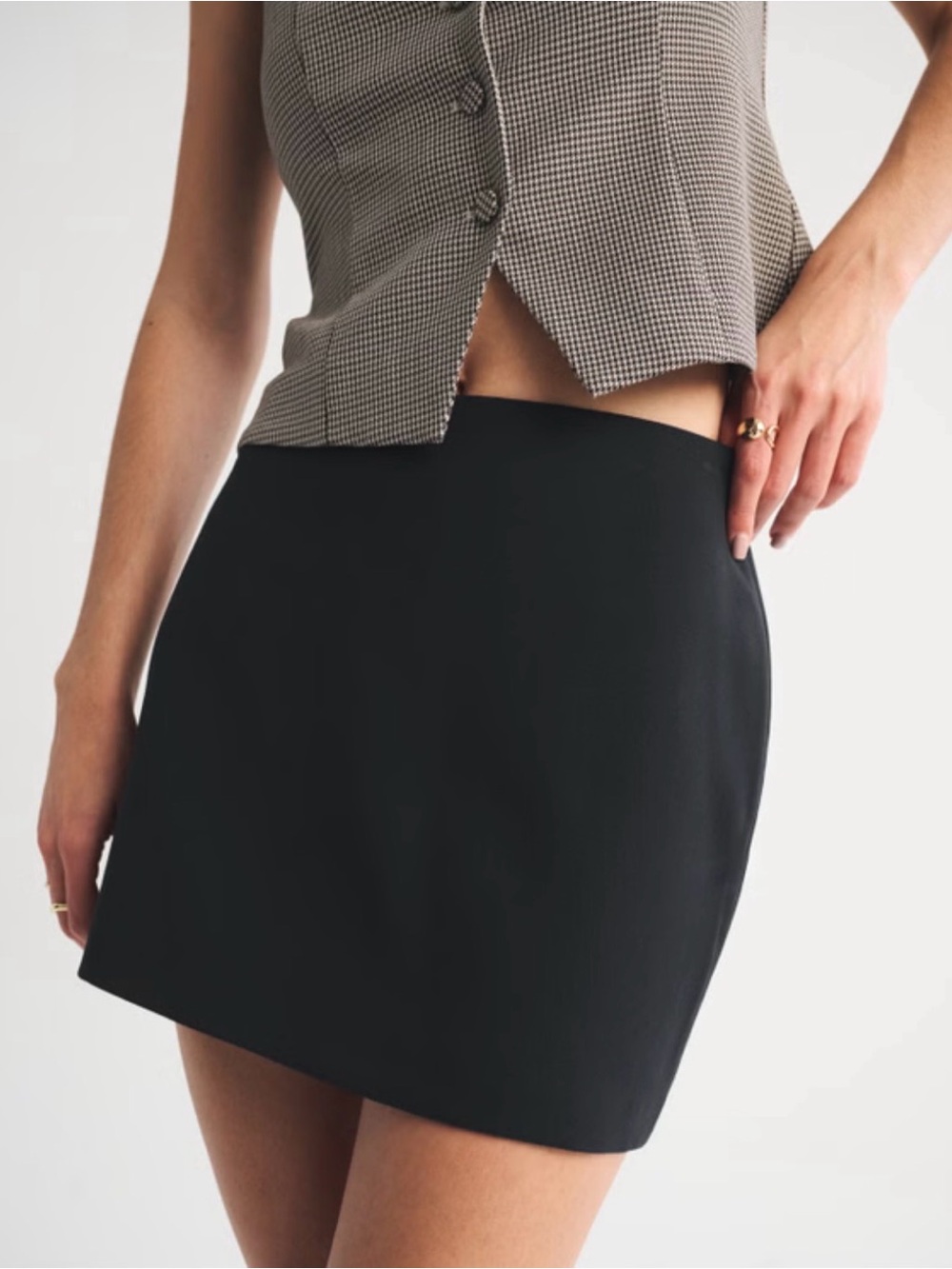 A&F Black The Scarlett Mini Skort